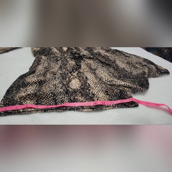 Kye Mi Snakeskin Print Romper NWT - Picture 10 of 12